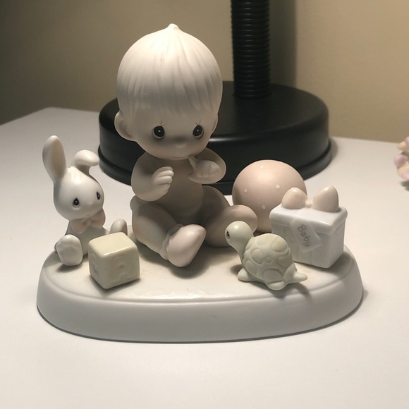 Precious Moments Other Assorted Retired Precious Moments Figurines